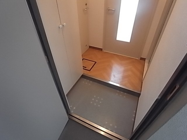 セント中御影の玄関