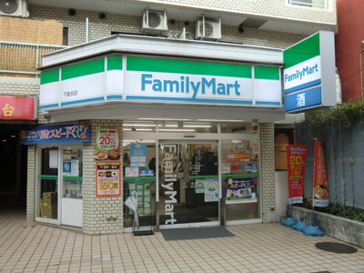 ファミリーマート不動前店まで180ｍ