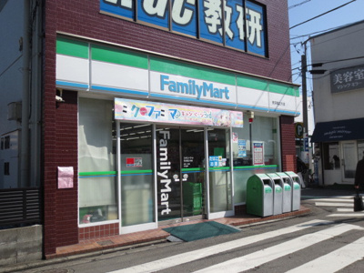 ファミリーマート Ｍ・Ｙ堀ノ内駅前店まで270ｍ