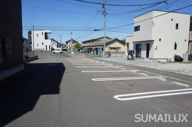 熊本市西区蓮台寺２丁目のアパートの駐車場