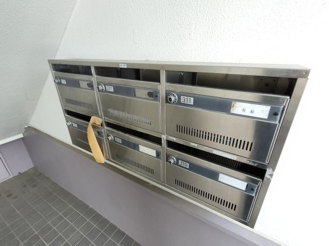 ヴィヴァレ東岩槻のその他共用部分|集合ポストです