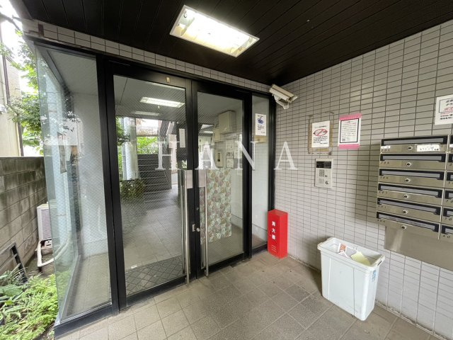 青祥ヒルズのエントランス