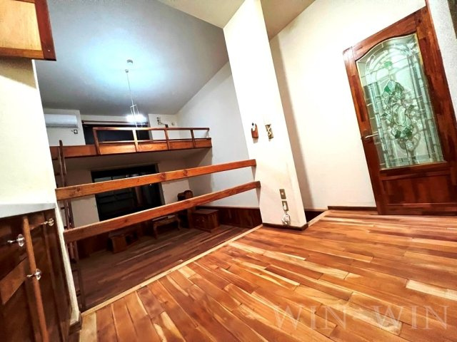 セザンヌ原町 2の居間・リビング