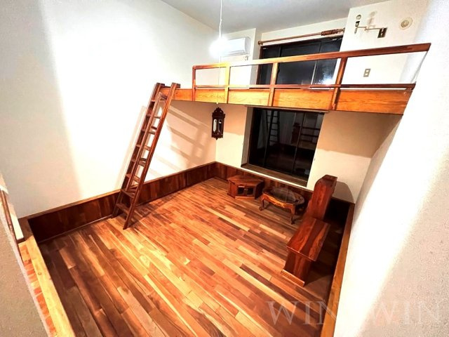 セザンヌ原町 2の居間・リビング