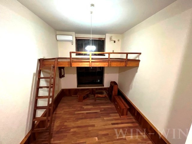 セザンヌ原町 2の居間・リビング