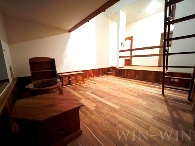 セザンヌ原町 2の居間・リビング