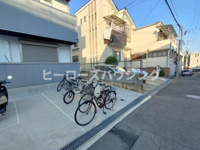 【駐車場】 | プリヴェ豊中曽根