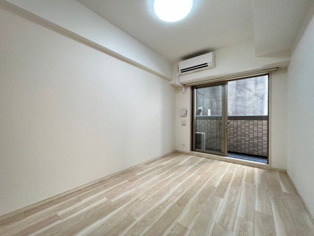 スプランディッド安土町の洋室