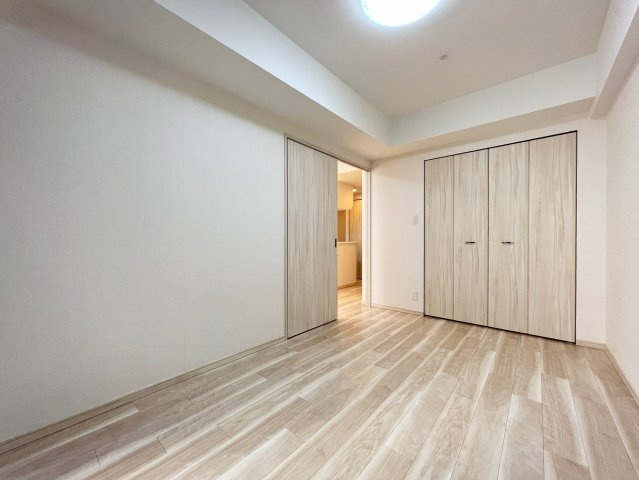 スプランディッド安土町の洋室