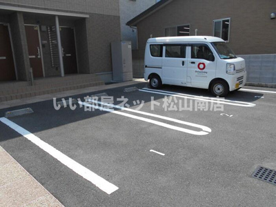 【駐車場】 | ルーチェ　山内