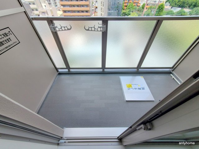 エグゼ大阪NORTHゲート 仲介手数料無料のバルコニー