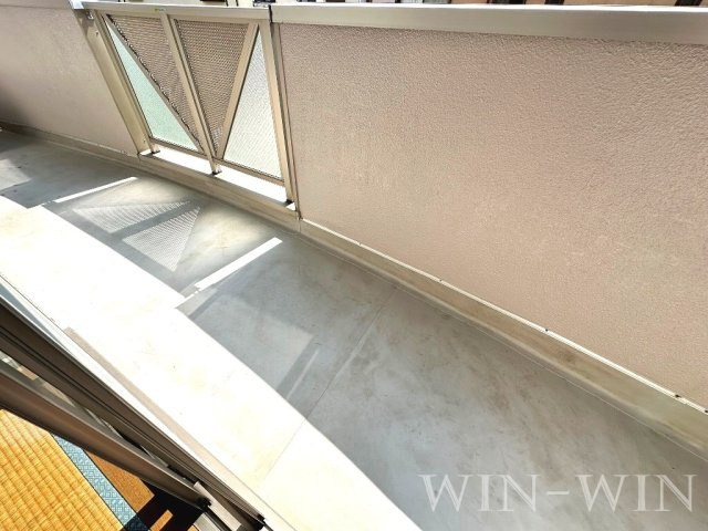 アプローズ B棟のバルコニー