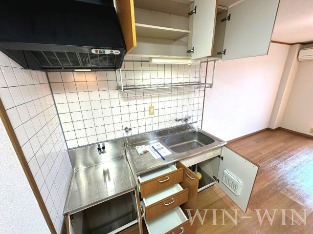 アプローズ B棟のキッチン