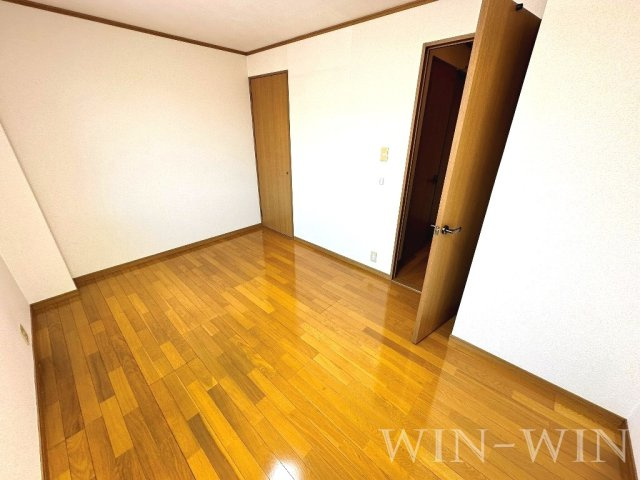 アプローズ B棟の寝室