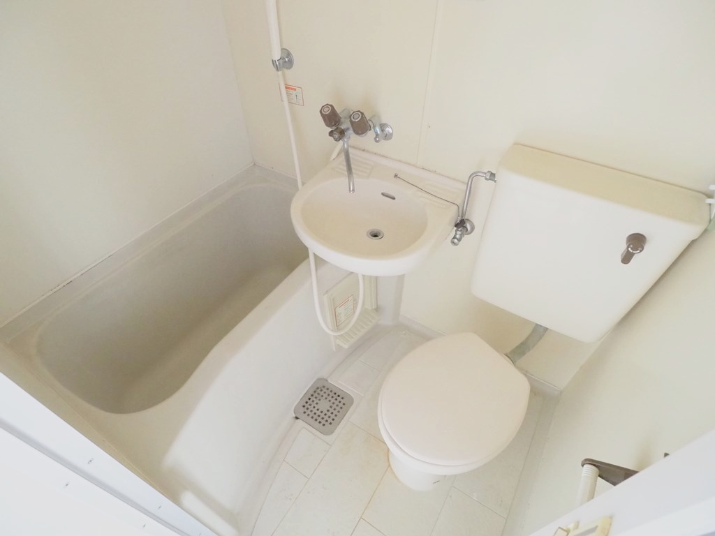 ベストハウス戸坂の洗面所