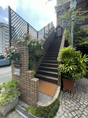 【エントランス】 | ビッグフォレスト2 | 毎日通るエントランスはこのようになっています