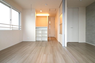 【居間・リビング】 | ロイヤルクレセント