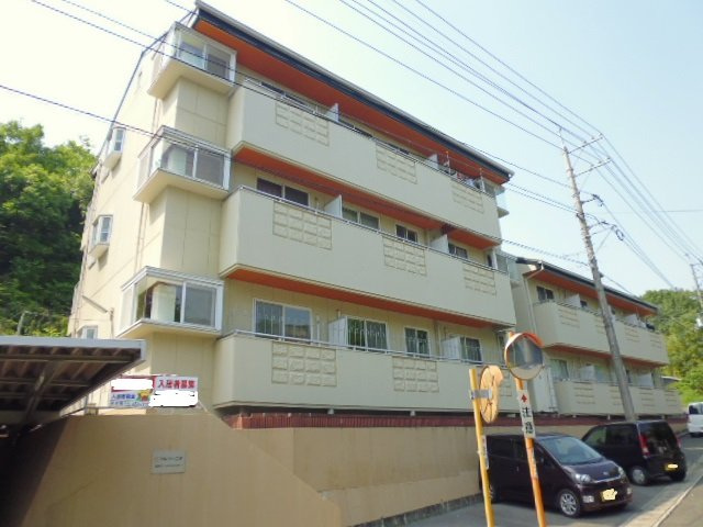 アルファー二子の外観