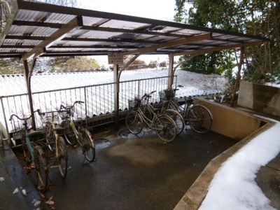 【その他共用部分】 | アルファー二子 | 駐輪場