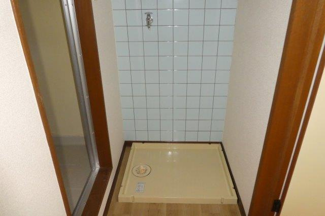 アルファー二子のその他|洗濯機置き場