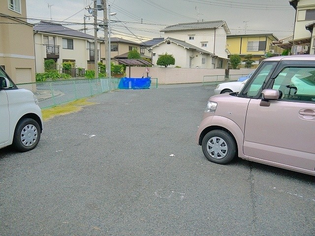 森本モータープールの駐車場
