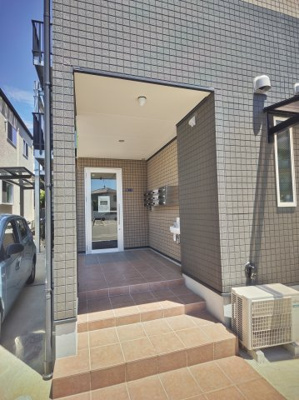【エントランス】 | ウイズ交野 | ゆとりのあるエントランスです