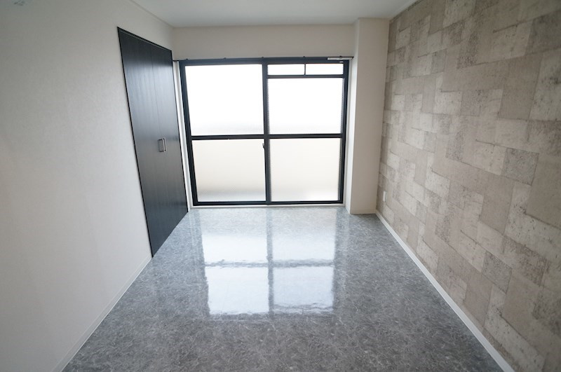 フローレ大宮のトイレ|リビング