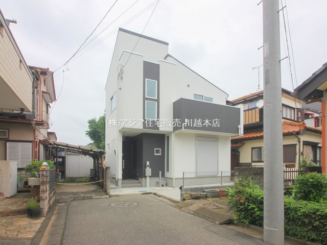 川越市岸町231①　新築戸建の外観|前面道路含む外観