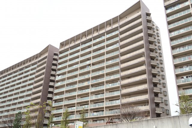 リバティパーク枚方　Ｂ棟の外観|Ｂ棟外観