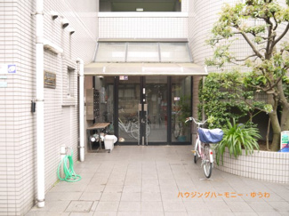 【エントランス】