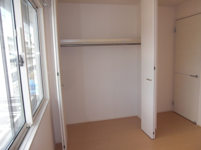 モン・サン・ミッシェル A・Bの収納|クローゼット