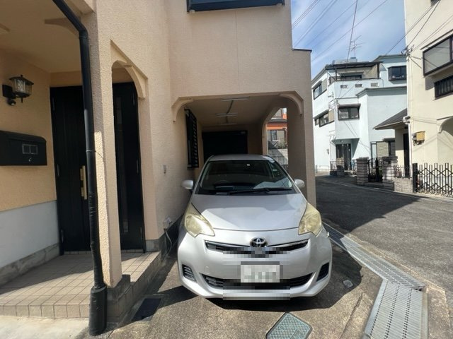 汐ノ宮町戸建の駐車場