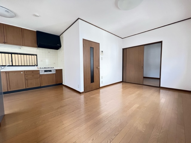 汐ノ宮町戸建の居間・リビング
