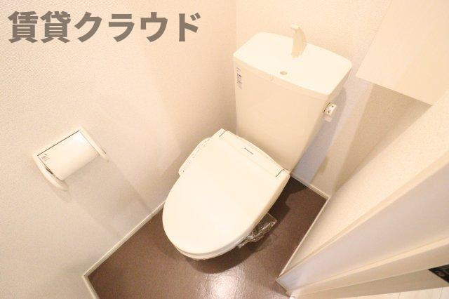 スターレジデンスⅡのトイレ|十分な収納スペースがあります