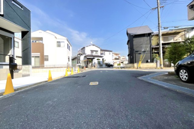 【前面道路含む現地写真】 | 城陽市富野南清水　新築戸建
