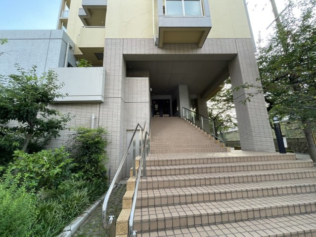 甲南コーポラスのエントランス
