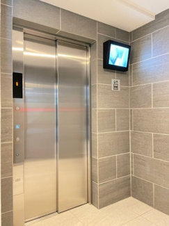 【その他共用部分】 | グランカーサ江戸川橋 | モニター付エレベーター