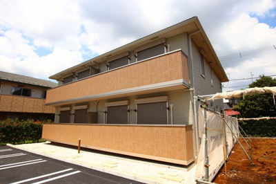 前面駐車場で日当り良好