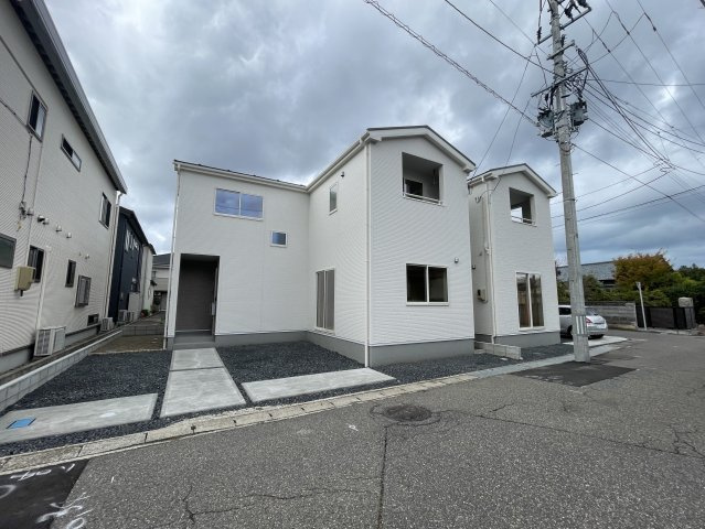 リーブルガーデン　東区中木戸第1　全2棟の外観