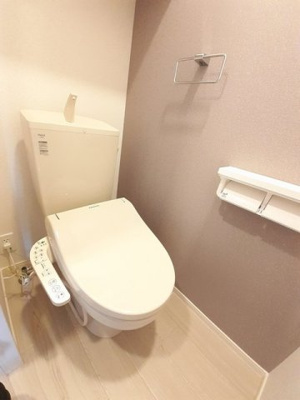 【トイレ】 | メゾン・ラ・コリーヌ | トイレです