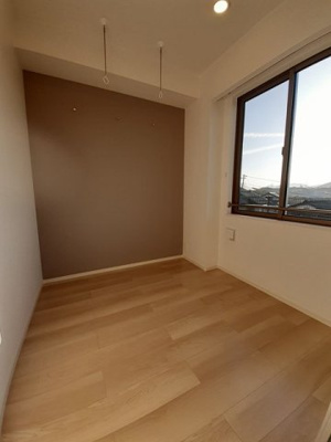 【バルコニー】 | メゾン・ラ・コリーヌ | 広々としたバルコニーです