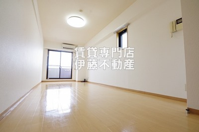 ITOH弐番館の洋室