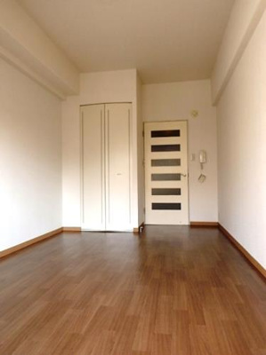 【居間・リビング】 | メゾンド・プレサージュ | おしゃれな内装です