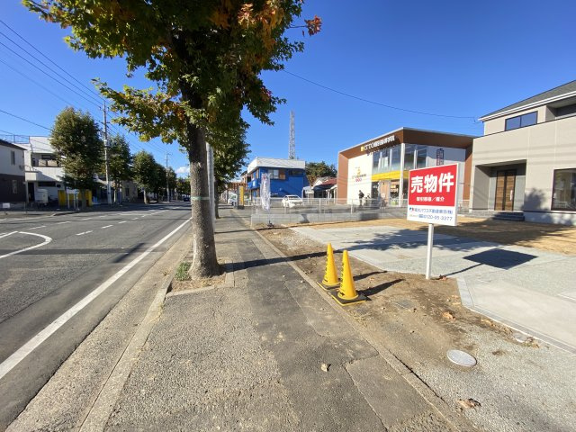 新築　前橋市広瀬町2期　1号棟の前面道路含む現地写真|現地写真　南西側接道幅員約16ｍ