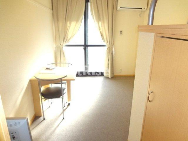 レオパレス開花の寝室|陽当たり良好