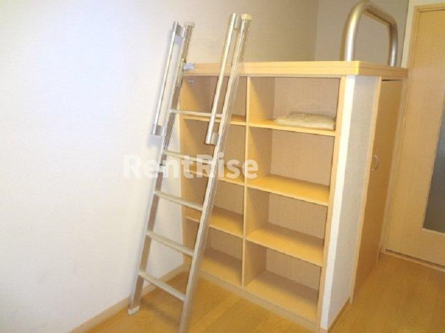 レオパレス開花の内装|大きな収納棚もあります♪