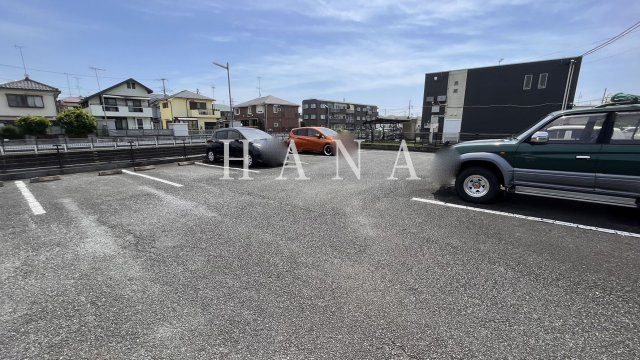 瑞穂東の駐車場