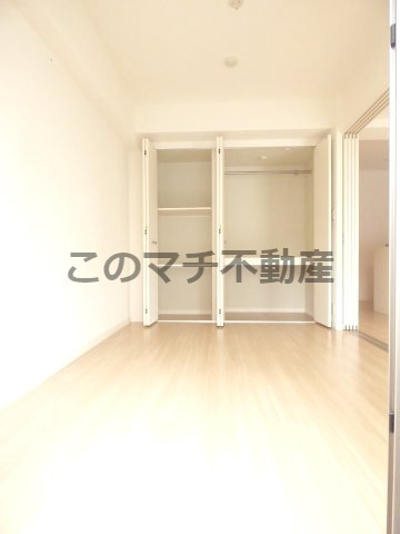 【収納】 | エスポワール参番館(エスポワールサンバンカン) | 別号室の写真になります。現況優先。