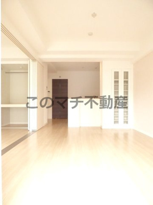 【居間・リビング】 | エスポワール参番館(エスポワールサンバンカン) | 別号室の写真になります。現況優先。