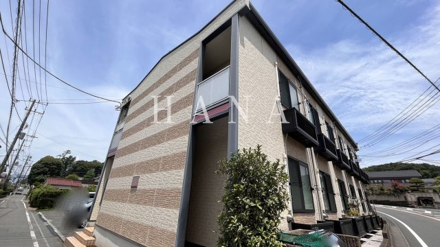 箱根ヶ崎新宿坂の外観